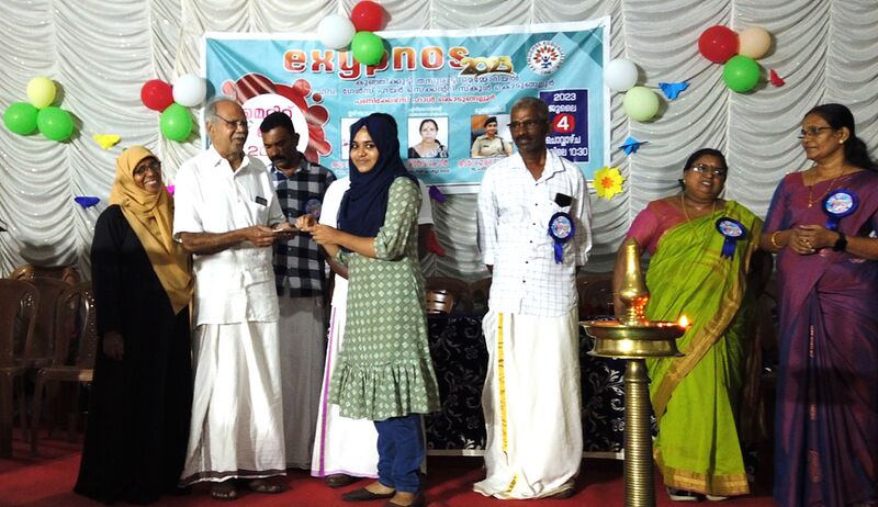 പ്രമാണം:23013-DJI 0091.jpg