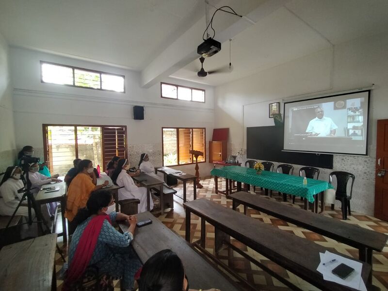 പ്രമാണം:28002-hitech5.jpg