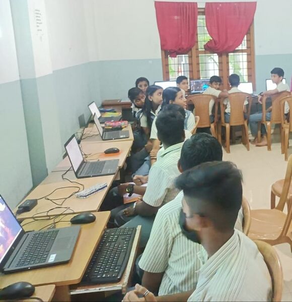 പ്രമാണം:29034 PHOTOS.jpg