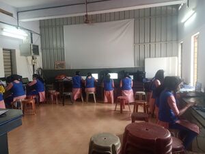 44049 HSS Computer lab.jpg