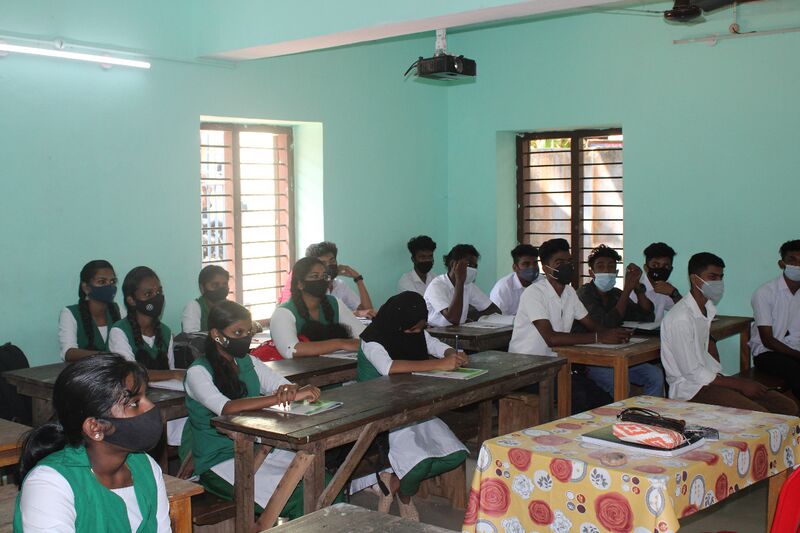 പ്രമാണം:44050 22 16 e16.jpeg