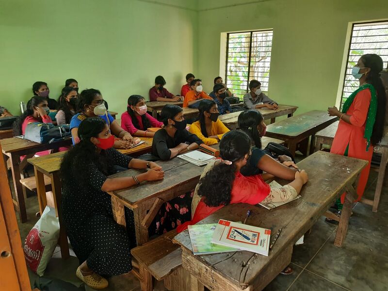 പ്രമാണം:44055 counciller.jpeg