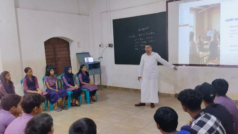 പ്രമാണം:18073 video production.jpg