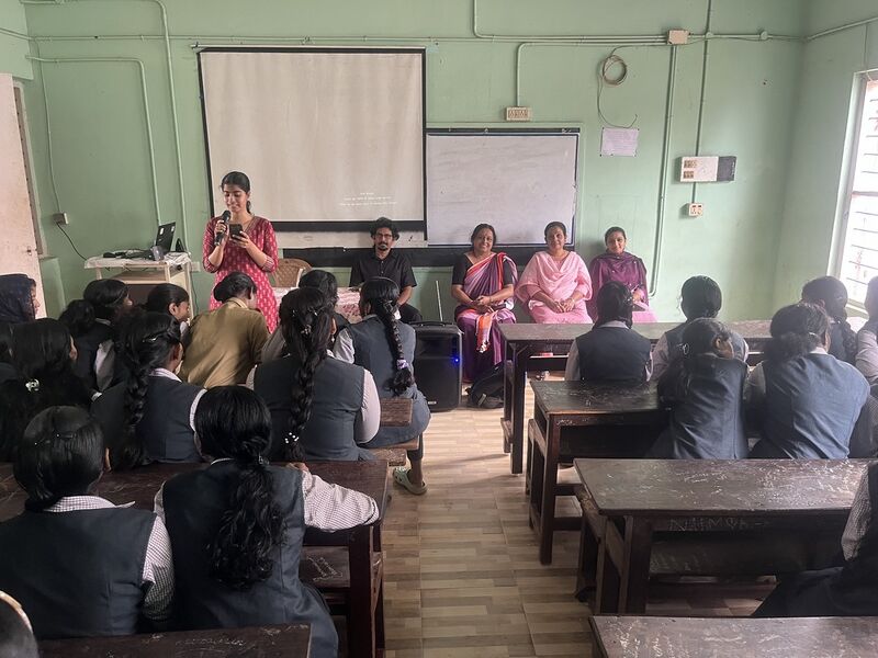 പ്രമാണം:37001 women's power.jpg