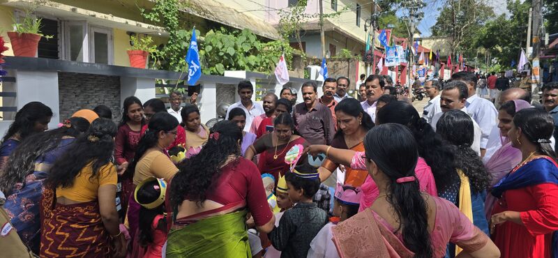 പ്രമാണം:39029 Praveshanolsavam 2025 Pics 003.jpg