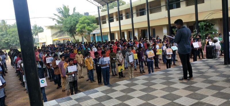 പ്രമാണം:44035 HIROSHIMA DAY PIC 2.jpg