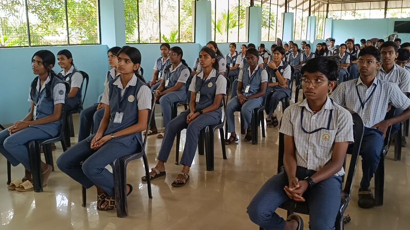 പ്രമാണം:BS25 tsr 23076 89.jpeg