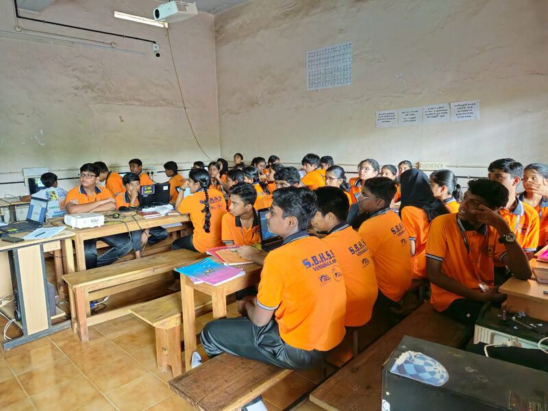 പ്രമാണം:Lk vacation camp9.jpeg