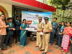 NO DRUGS CAMPAIN AT POLICE STATION.jpg