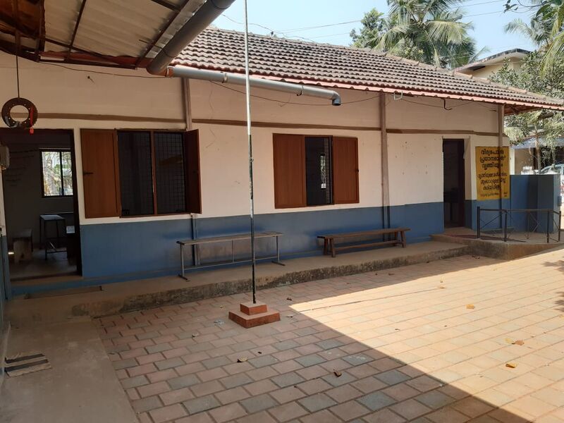 പ്രമാണം:School uglps 1.jpeg