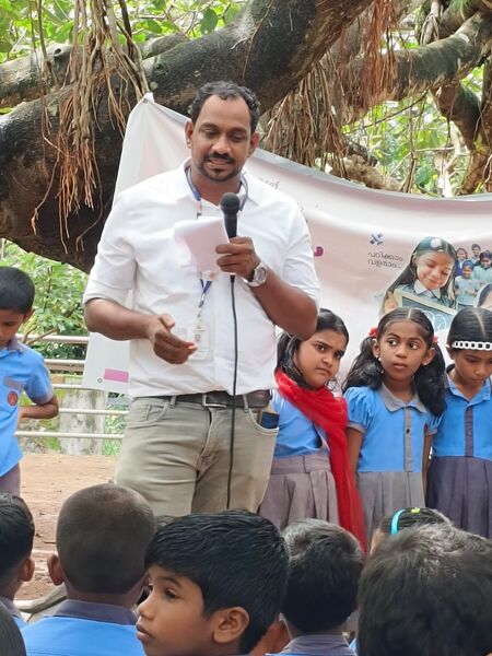 പ്രമാണം:19826 rabies awareness class 2.jpeg