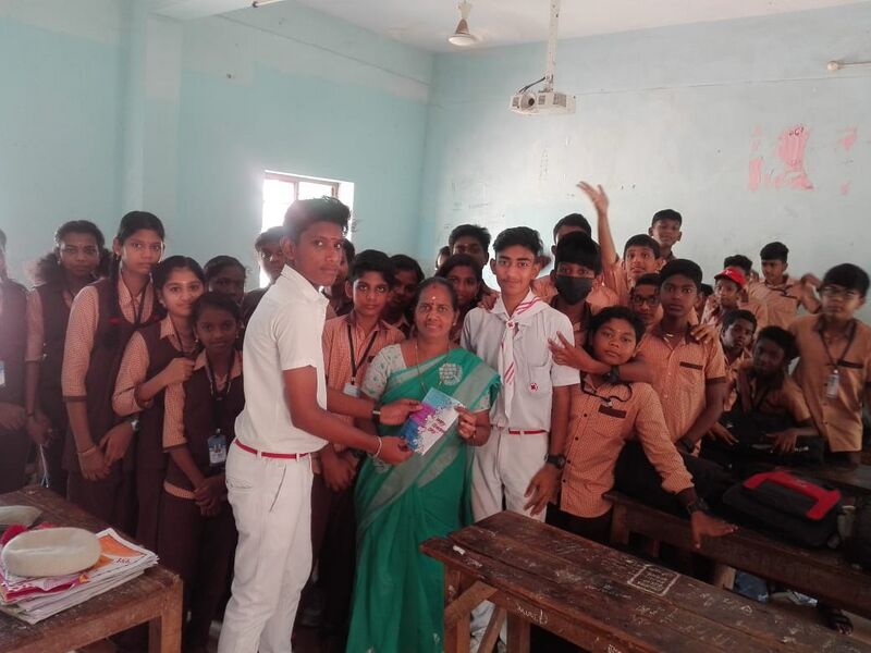 പ്രമാണം:40031-teachersday-JRC-Nallapadam 2023.jpg