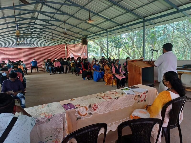 പ്രമാണം:43004 821.jpeg