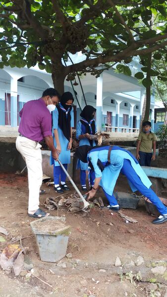 പ്രമാണം:47045-GUIDES 2.jpeg