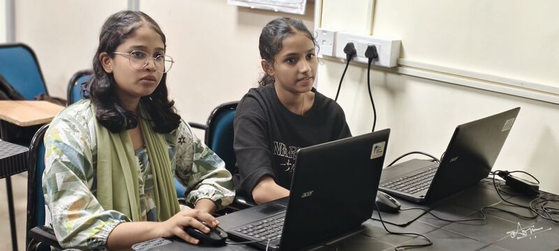 പ്രമാണം:DRCTVM Msn plmpara18.jpg