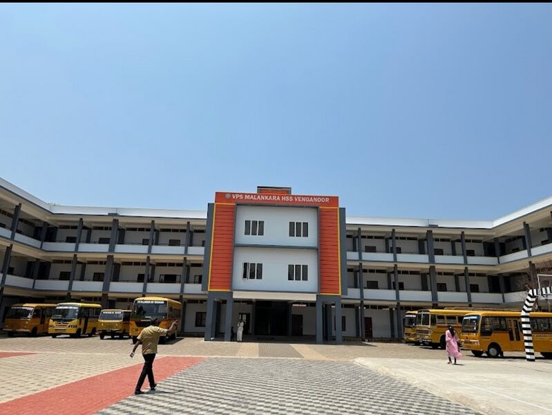 പ്രമാണം:VPS MALANKARA HSS VENGANOOR 2.jpg