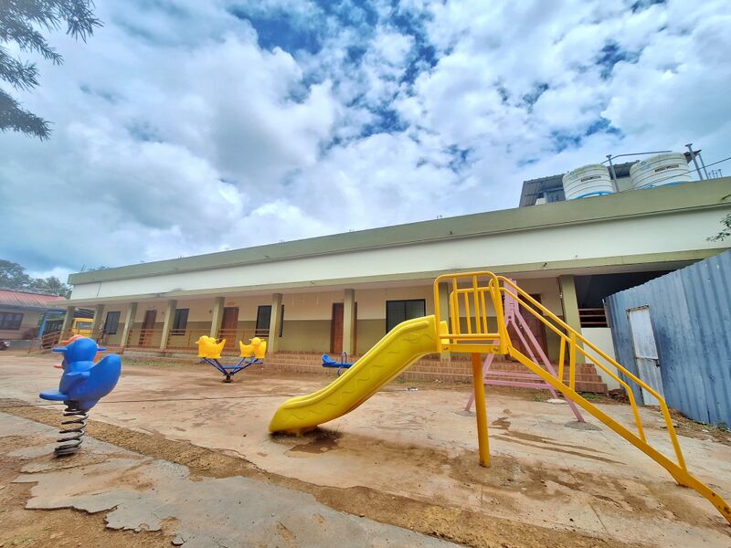 പ്രമാണം:12551 OLAT school.jpg