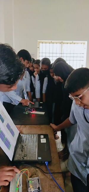 15089-hitech presentation1 .jpg