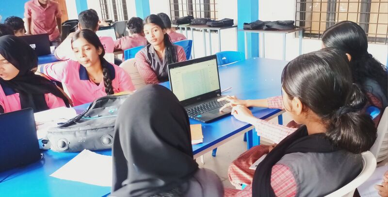 പ്രമാണം:19042 Schoolwiki 2.jpg