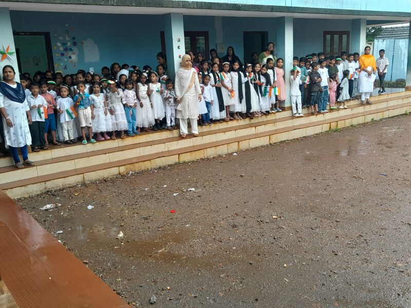 പ്രമാണം:19826 aug15 3.jpeg