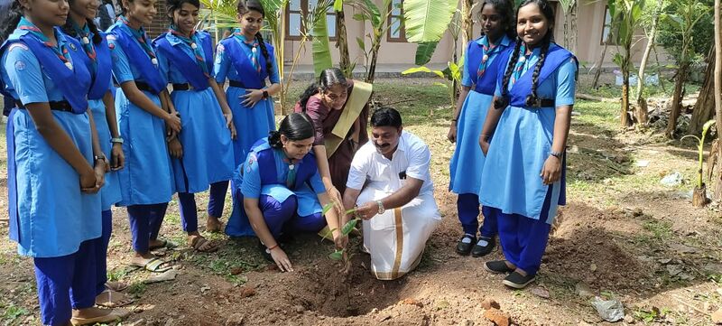 പ്രമാണം:33056 2023june env 19.jpeg