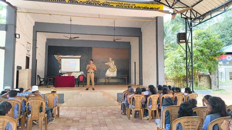 പ്രമാണം:42061 631.jpeg