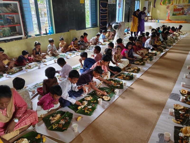 പ്രമാണം:42422 ONAM CELEBRATION.jpeg