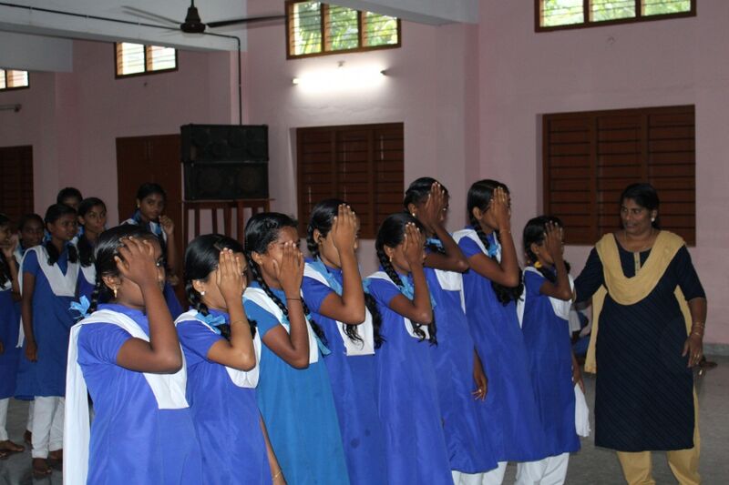 പ്രമാണം:Eyecamp 19 35052.jpg