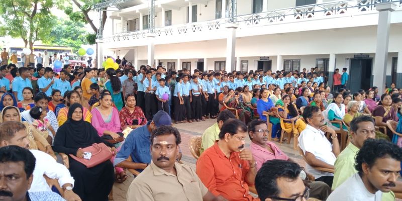 പ്രമാണം:School 004.jpg