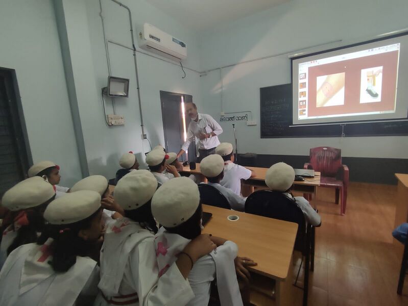 പ്രമാണം:11453 guide11.jpeg