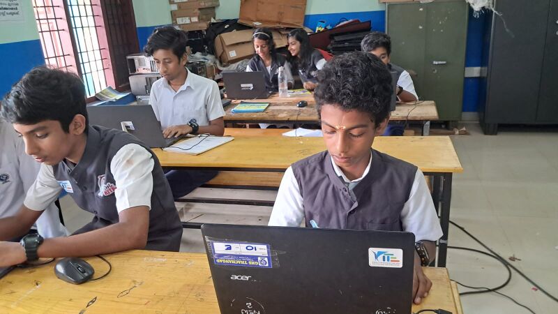 പ്രമാണം:12060 freedomfest poter 4.jpg