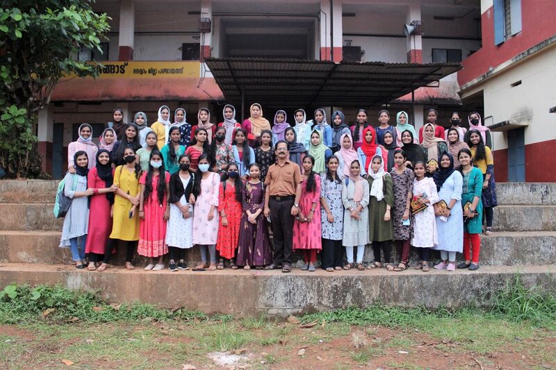 പ്രമാണം:18061 fullA+.jpeg