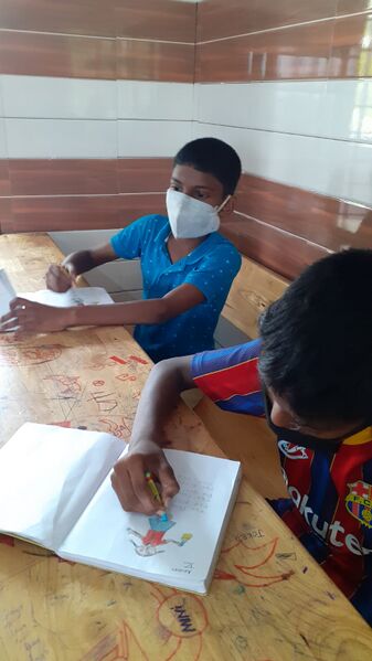 പ്രമാണം:25095 ee1.jpeg