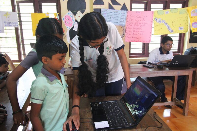 പ്രമാണം:37001 LK Computer class-1.jpg