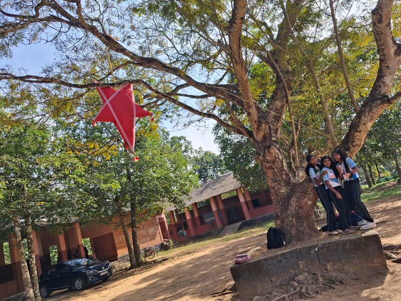 പ്രമാണം:38099 CHRISTMAS.jpg