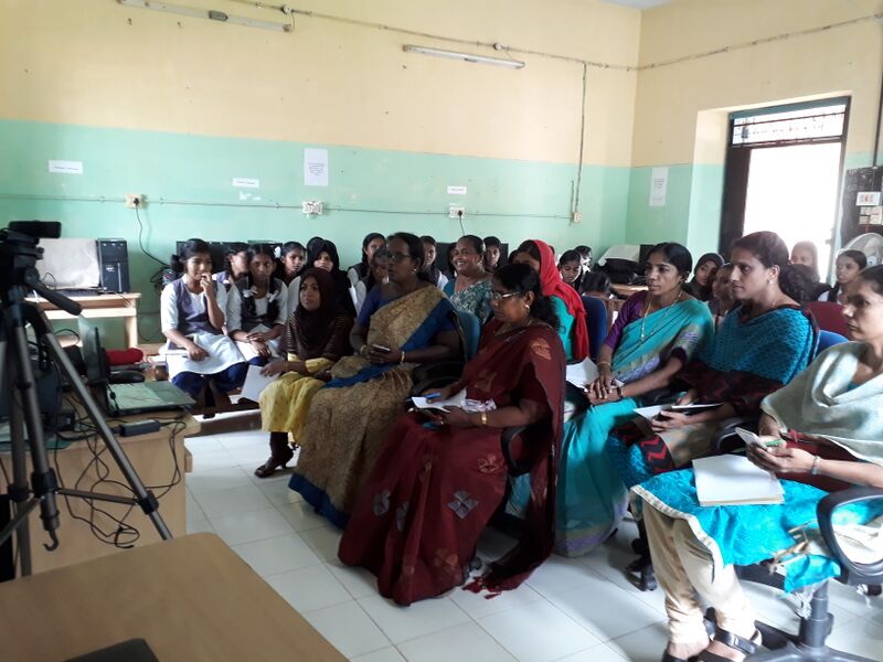 പ്രമാണം:41069 webcam trng3.jpg