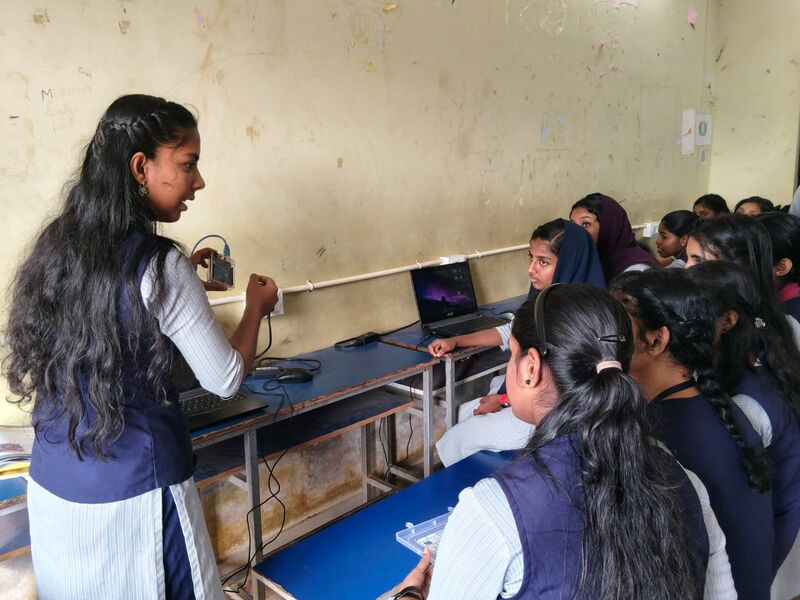 പ്രമാണം:42058 AI Training.jpeg