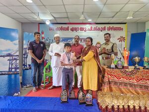 44223 adarav prize 4.jpg