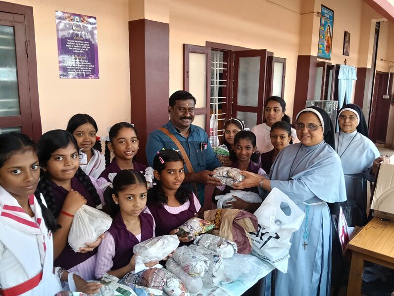 പ്രമാണം:BS25 TSR 22049 3.jpg