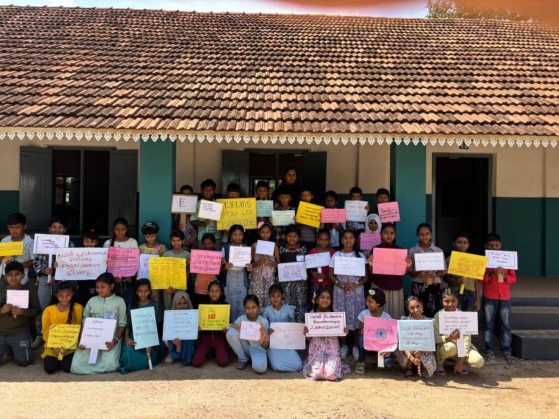 പ്രമാണം:Ylm 42340 2.jpg