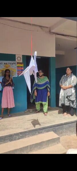 പ്രമാണം:Ylm Hiroshima Day 1.jpg