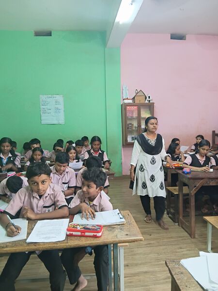 പ്രമാണം:12027 vangmayam1.jpg