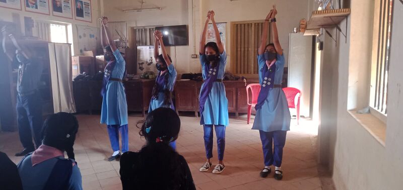 പ്രമാണം:15006 scoutes and guides 3.jpeg