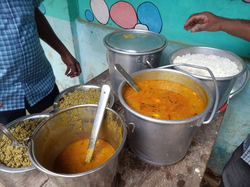 പ്രമാണം:15019 Noonmeal 3.jpeg