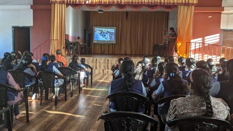 പ്രമാണം:22076 chandrayan. 1.jpg