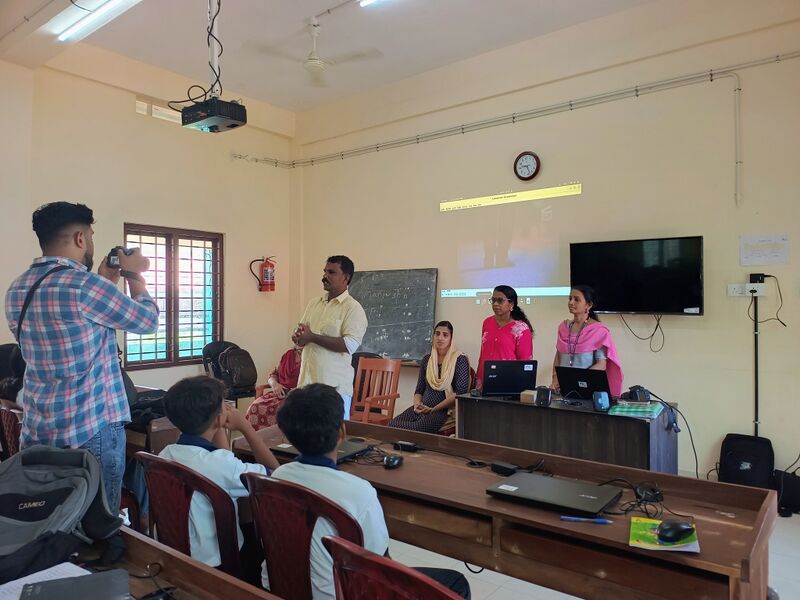 പ്രമാണം:23017 vacation camp6.jpeg