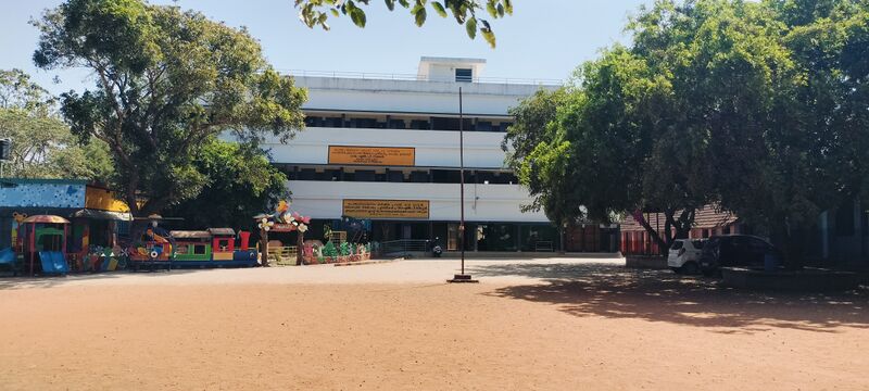 പ്രമാണം:24301-TSR-SCHOOL PICTURE.jpg