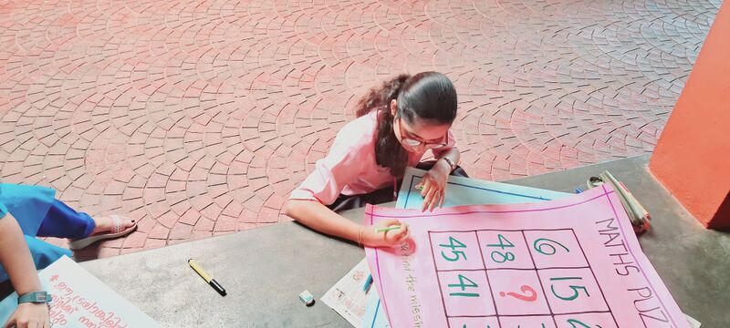 പ്രമാണം:29040-school Level Mathematics Fair-2.jpg