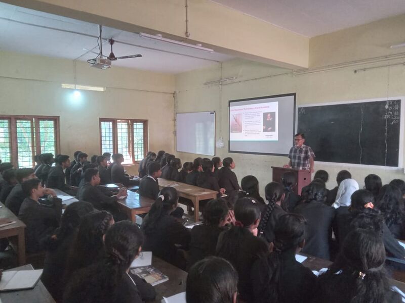 പ്രമാണം:30084 science class 1.jpeg