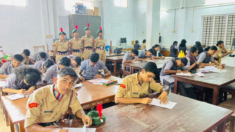 പ്രമാണം:37001-Kargil Divas-4.jpg